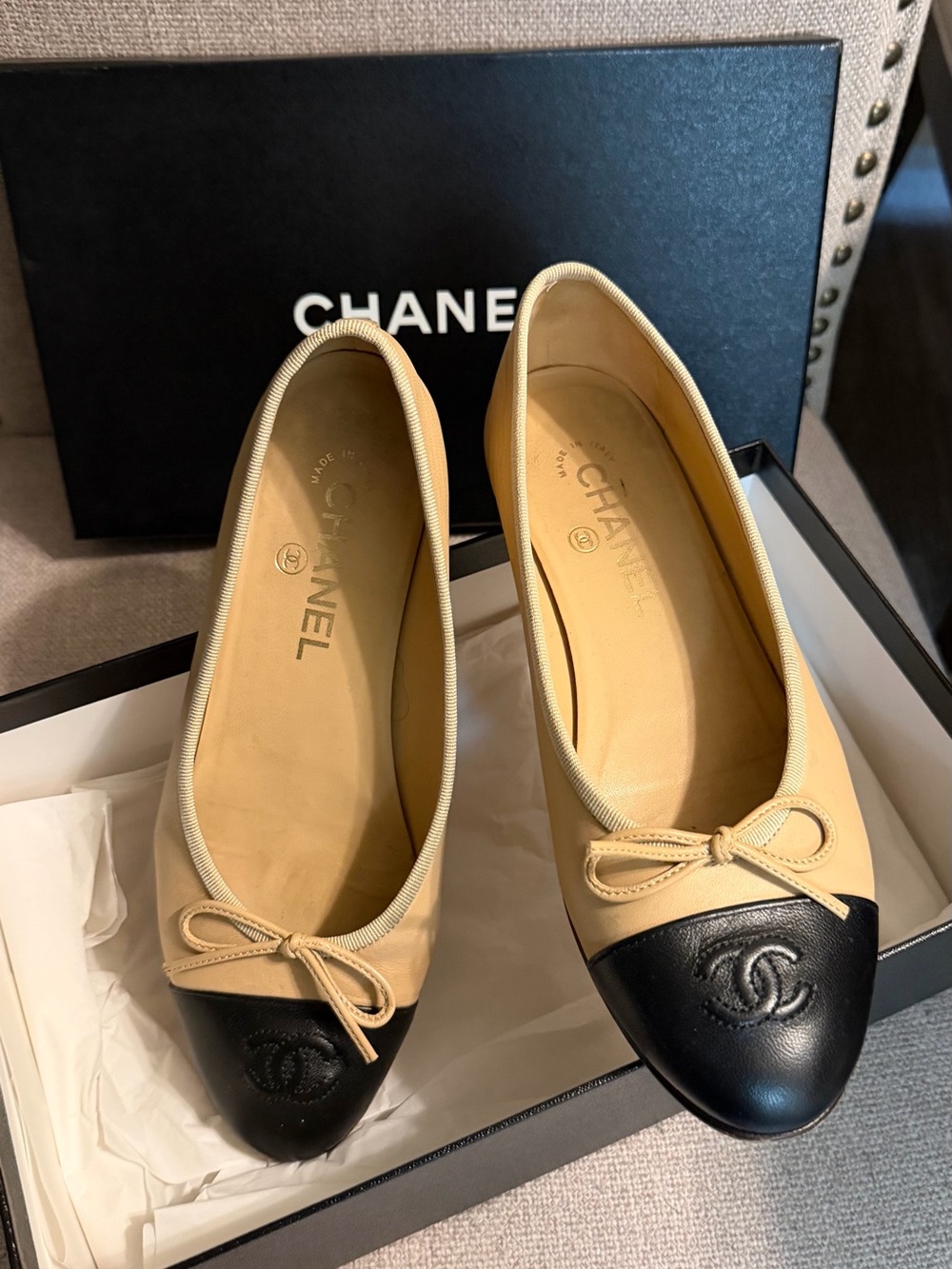 CHANEL Beige Leather Ballet Flats with Black Cap Toe and CC Logo Size 37